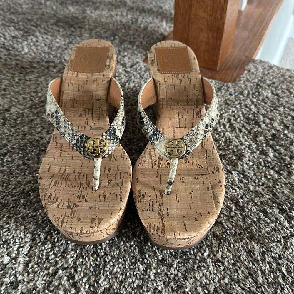 Never worn Tory Burch summer sandals.